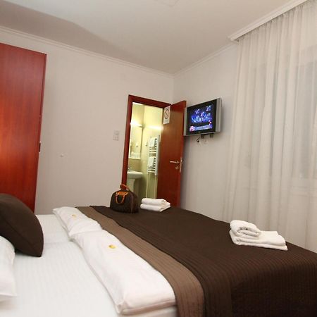 Guesthouse Villa Inn Subotica Exterior foto